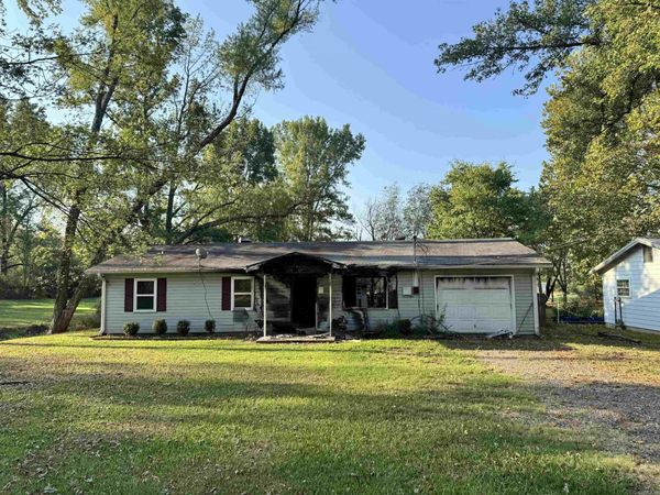 2004 Missouri Ave., Mena, AR 71953