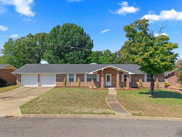 104 Granada Drive, Hot Springs, AR 71913