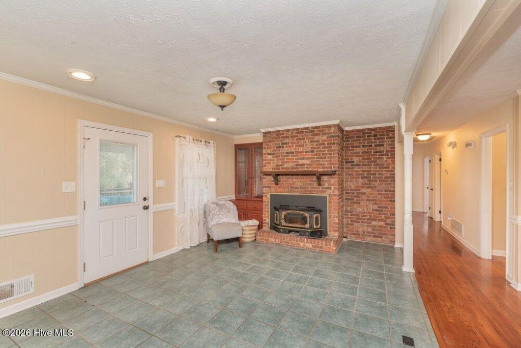 509 Laurel Drive Photo 13