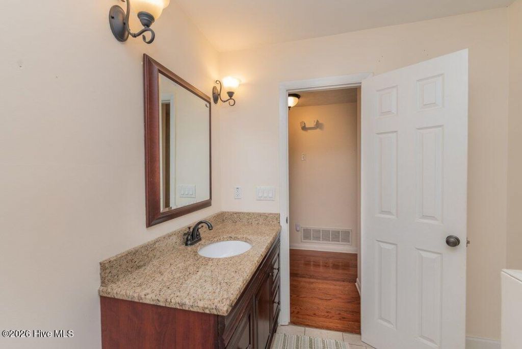 509 Laurel Drive Photo 29