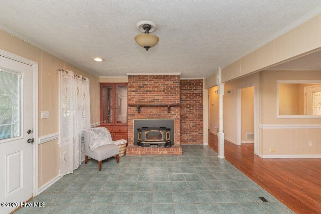 509 Laurel Drive Photo 7