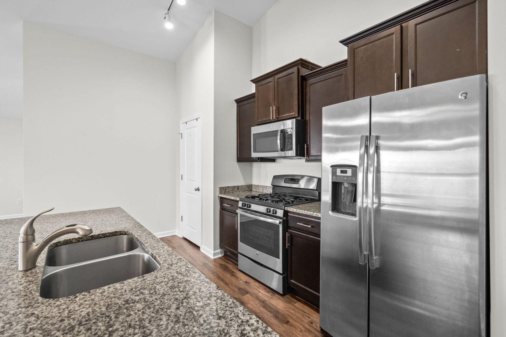 4451 Livorn Loop  Photo 16