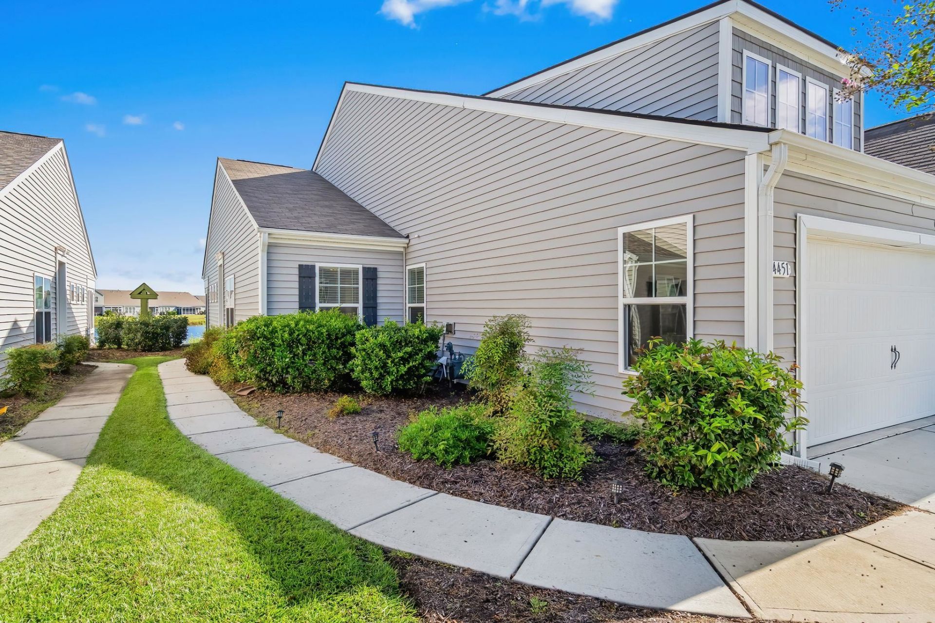4451 Livorn Loop  Photo 4