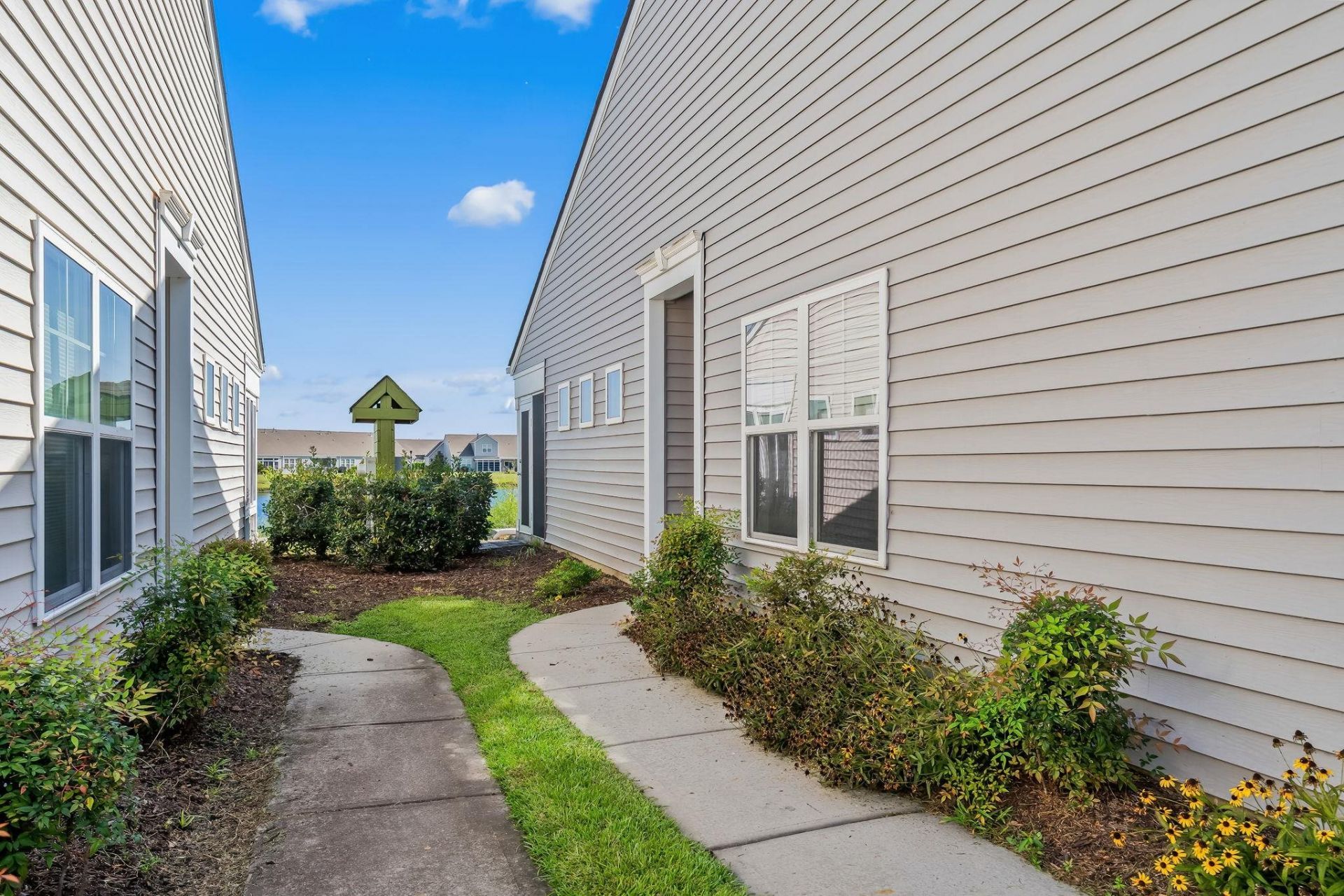4451 Livorn Loop  Photo 5