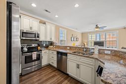 520 Caribbean Way  photo 4