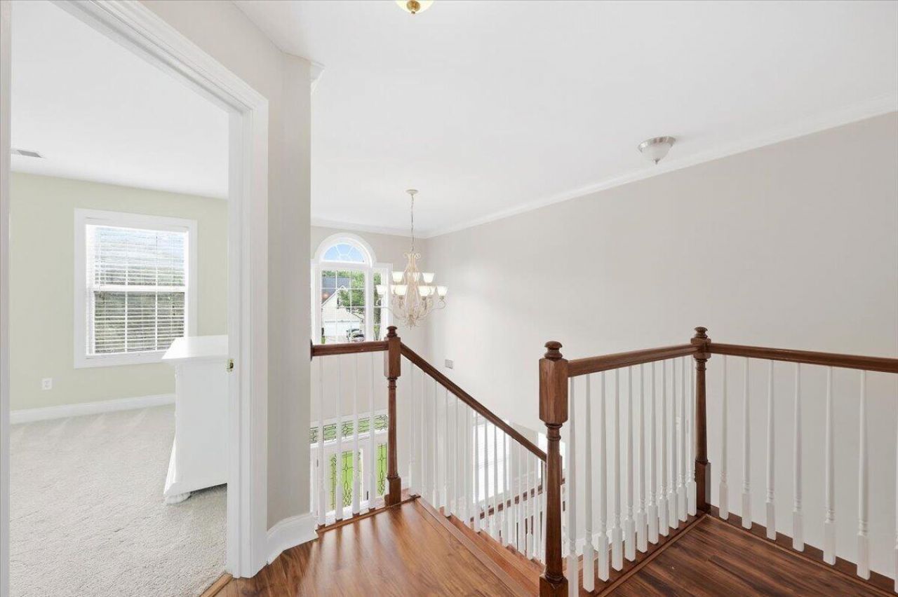 5008 Streamside Road Photo 33