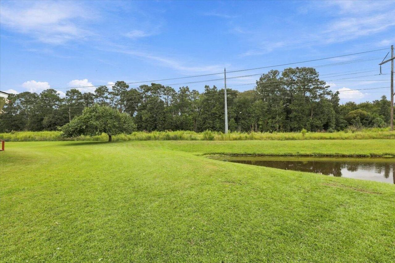 5008 Streamside Road Photo 47