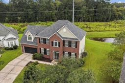 5008 Streamside Road photo 4