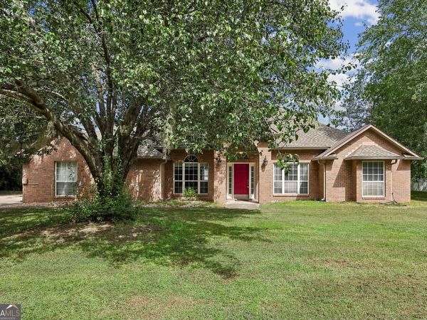 209 Lake Manor Drive, Kingsland, GA 31548