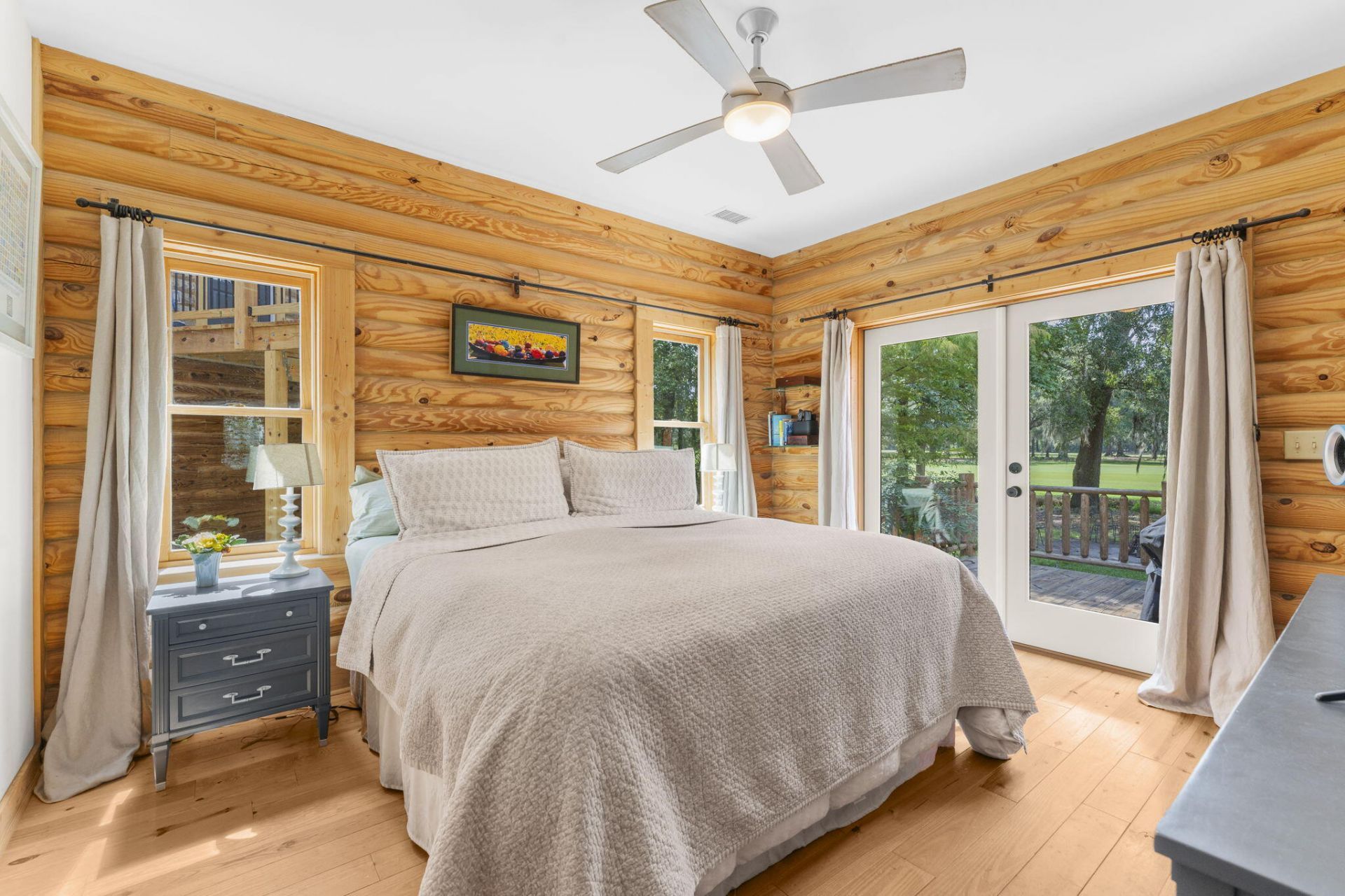 445 Carol Street Photo 16