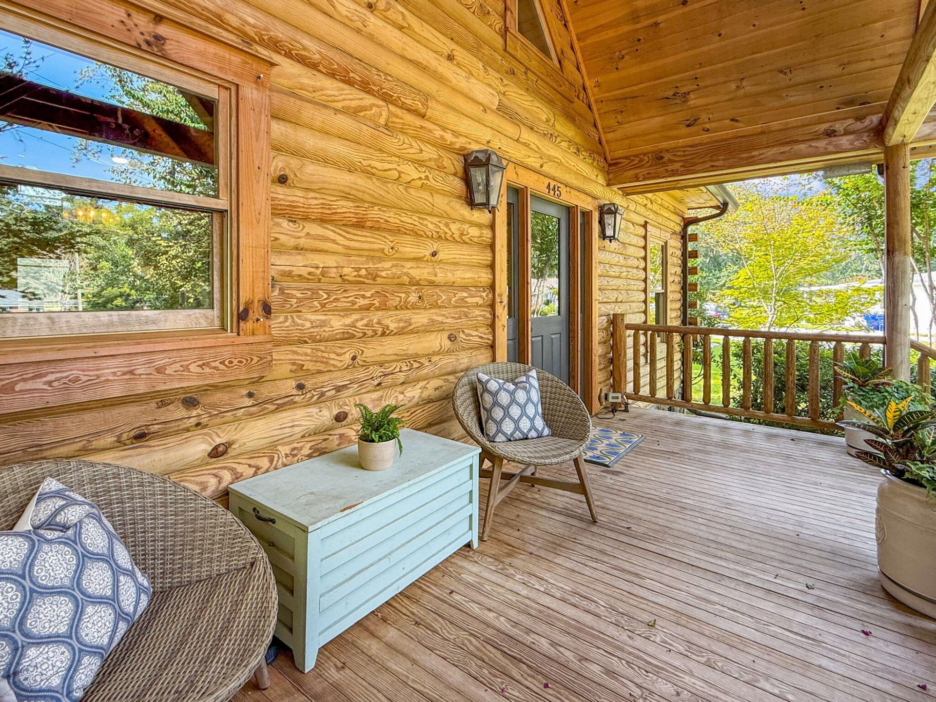 445 Carol Street Photo 4