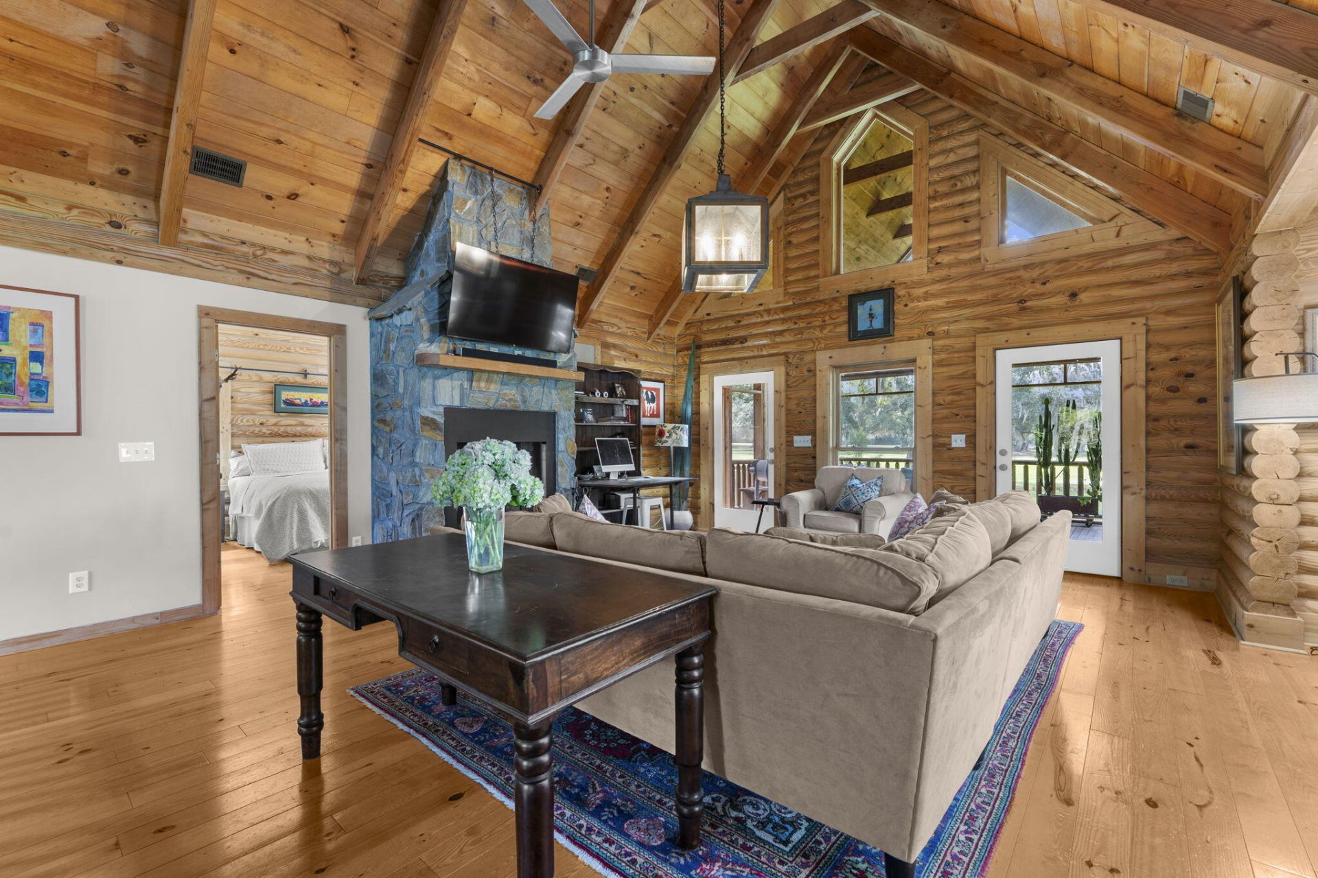 445 Carol Street Photo 6