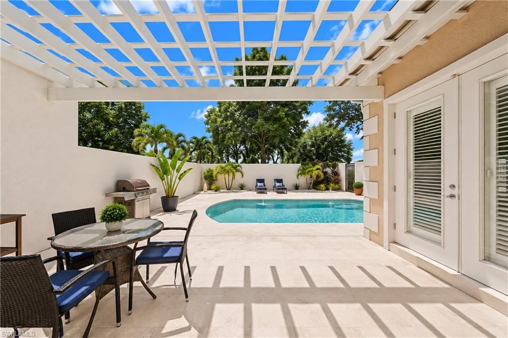 4840 W Boulevard Ct, Naples, FL 34103 Photo
