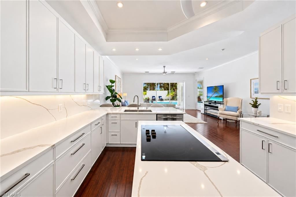 4840 W Boulevard Ct, Naples, FL 34103 Photo