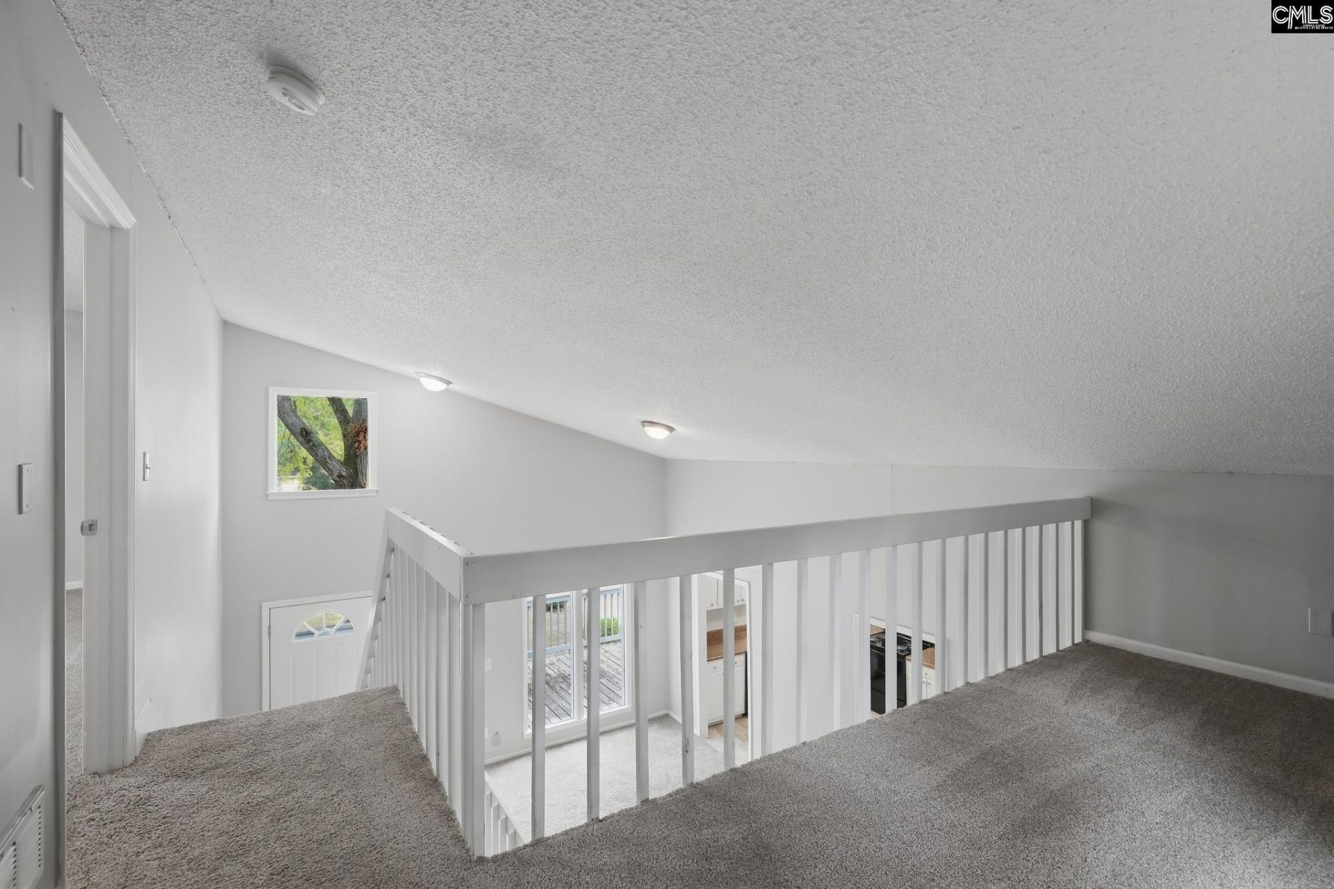 200 Cable Head Road  Photo 6