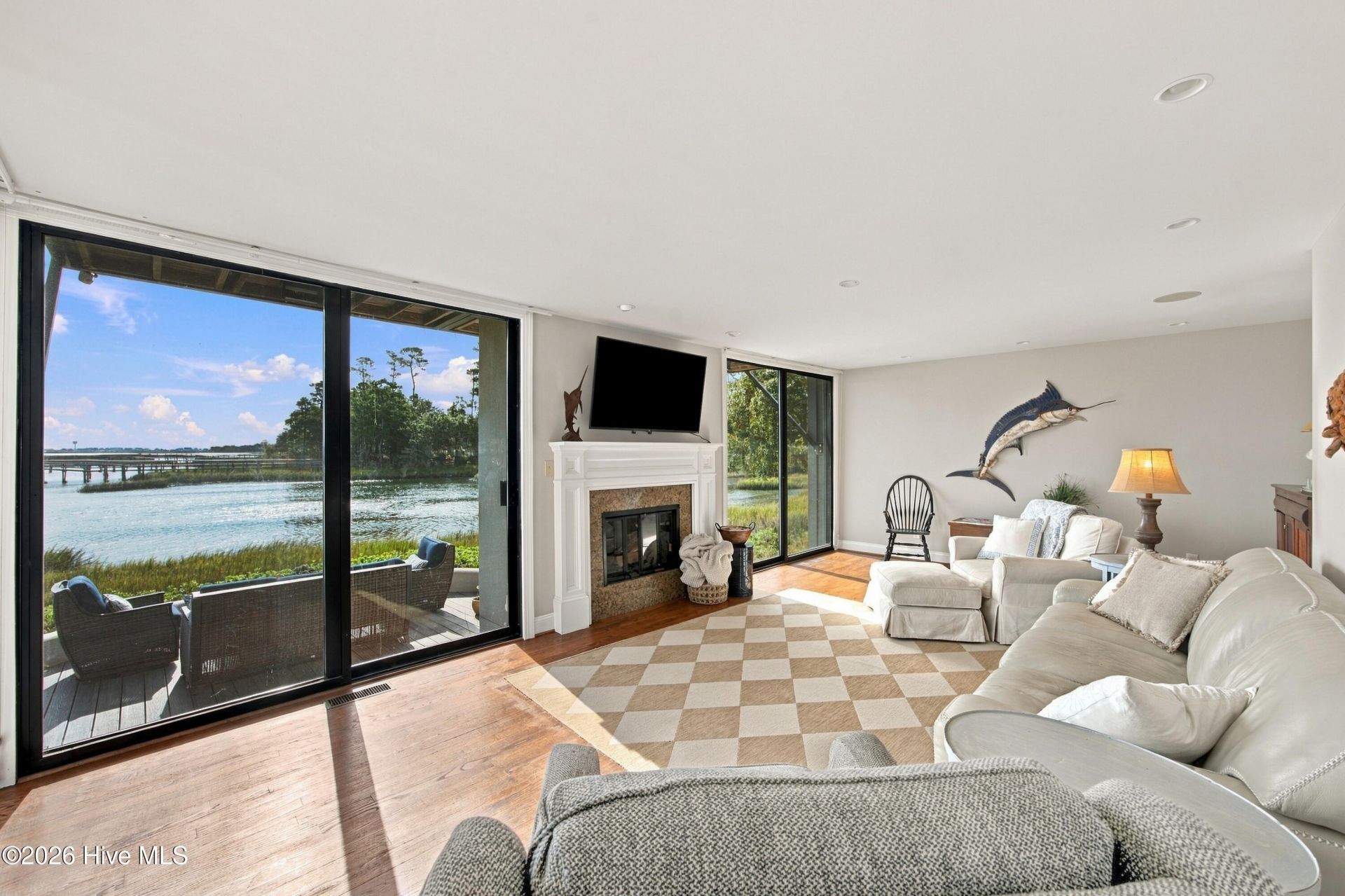 335 Bradley Drive Photo 4