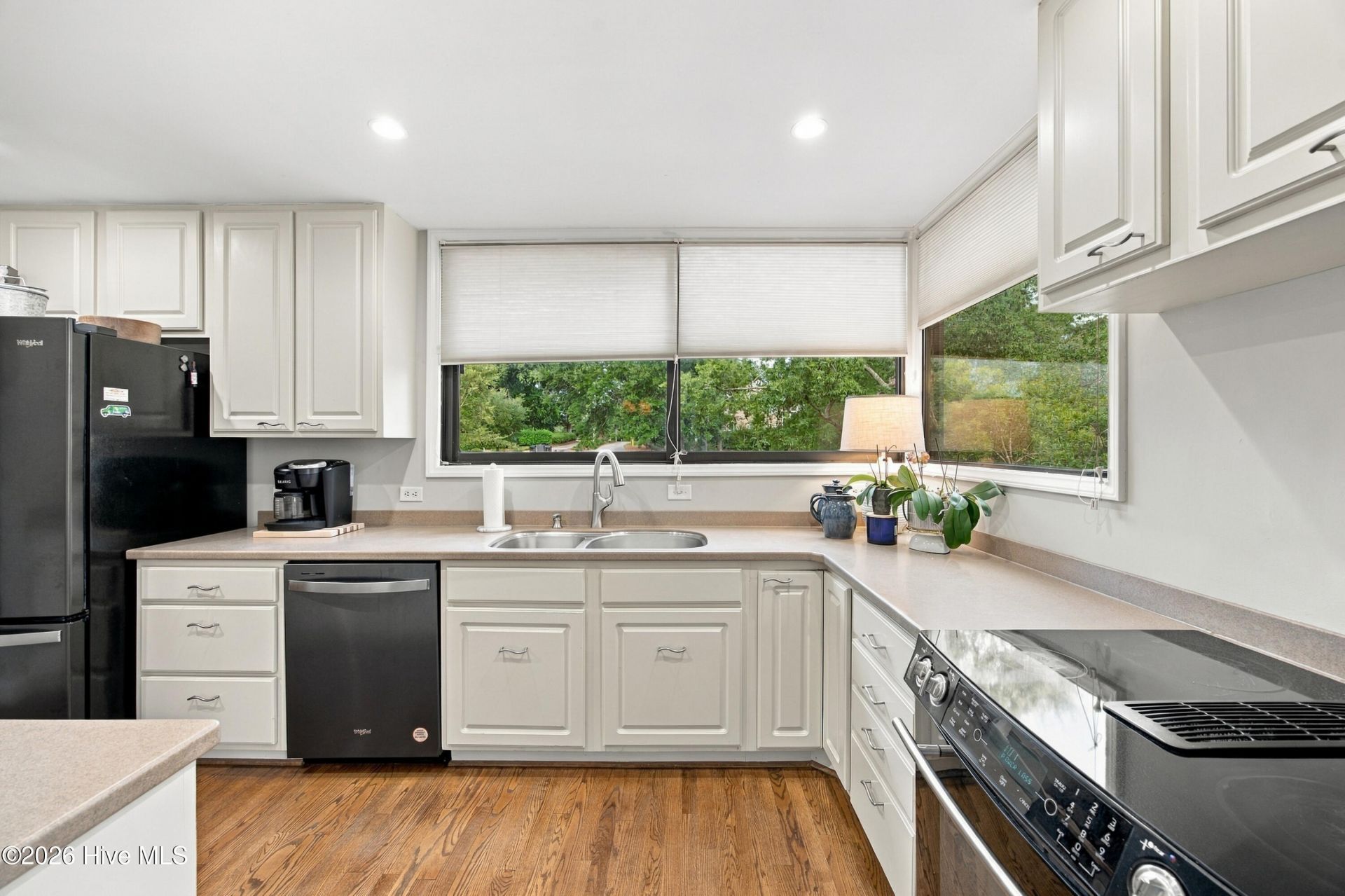 335 Bradley Drive Photo 8