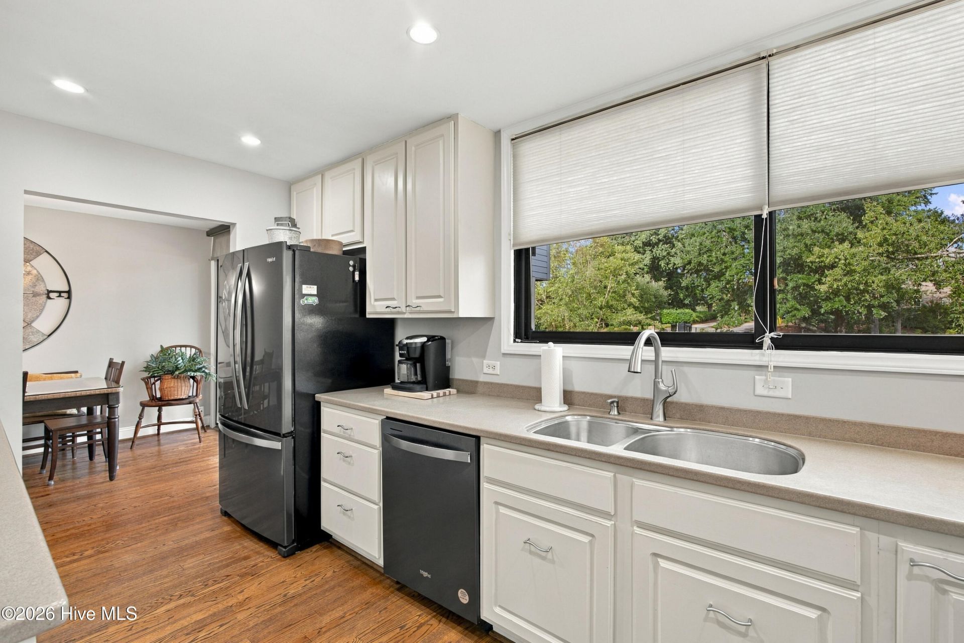 335 Bradley Drive Photo 9