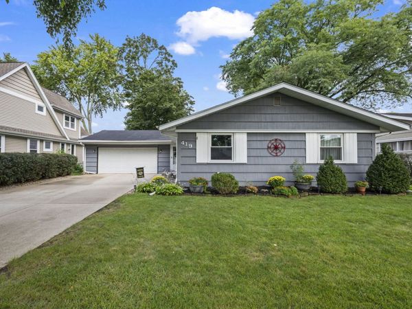 419 S PHELPS Avenue, Arlington Heights, IL 60004