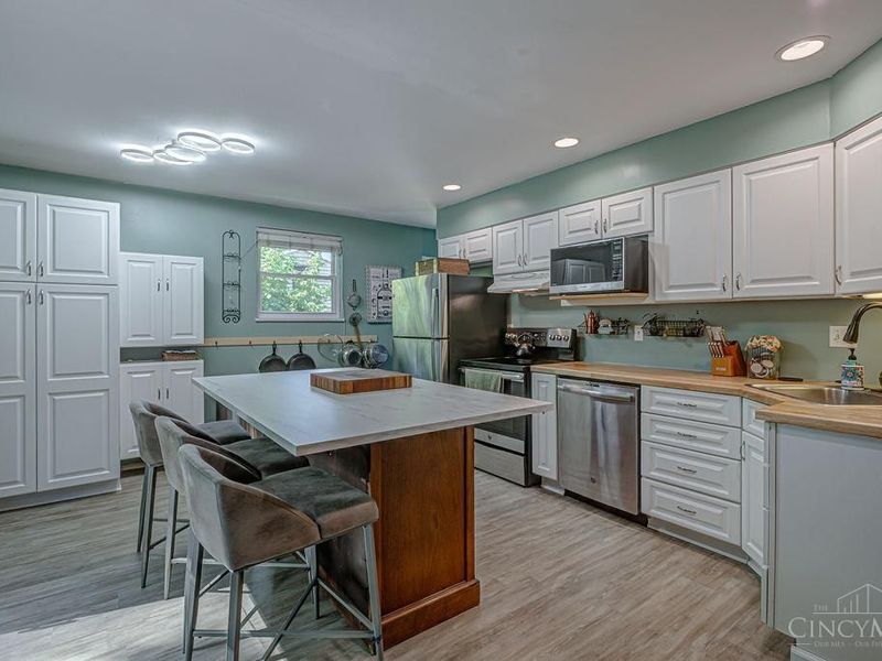 3308 Scioto Drive, Newtown, OH 45244 Photo 5