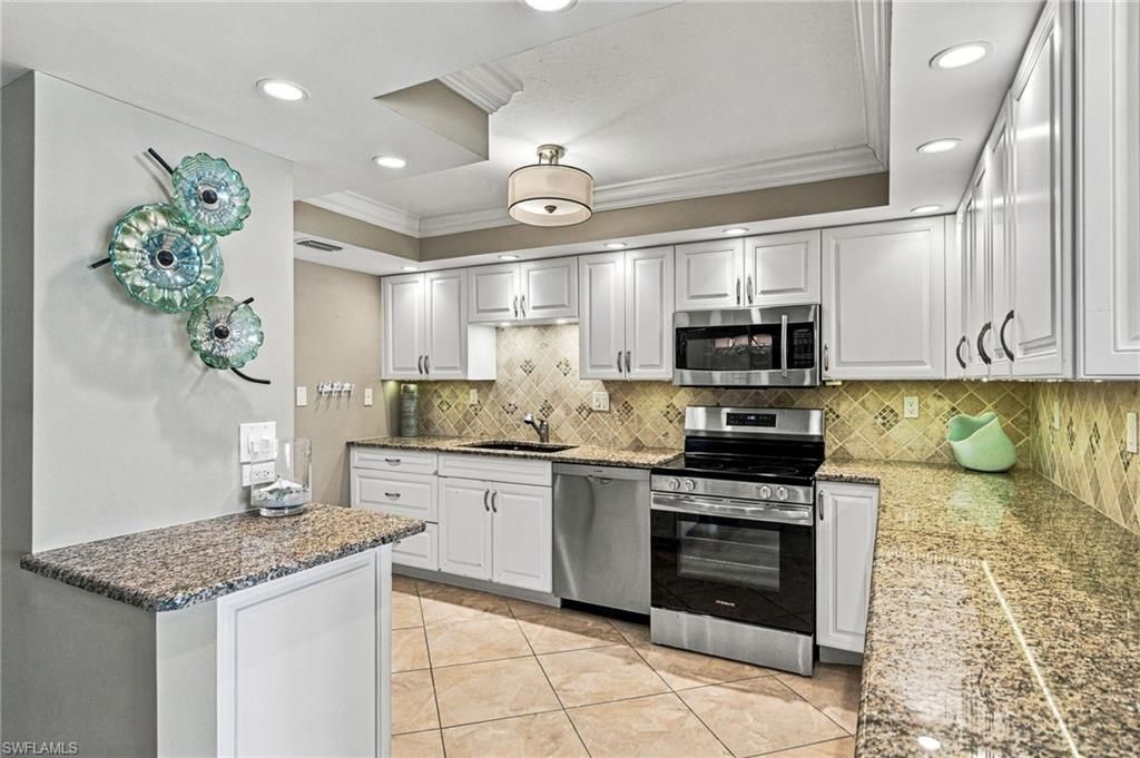 1717 Gulf Shore Blvd N, Unit 103, Naples, FL 34102 Photo