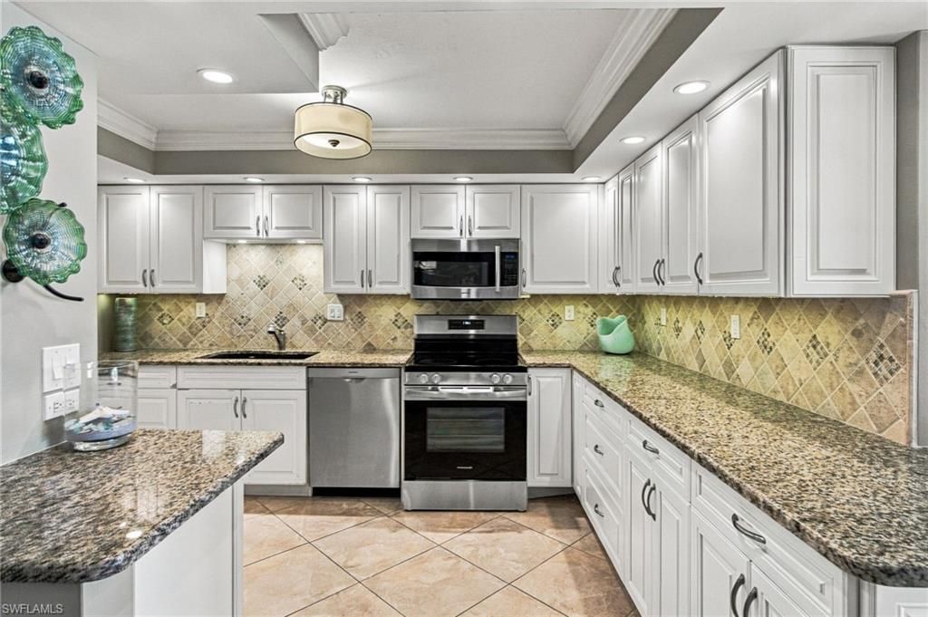 1717 Gulf Shore Blvd N, Unit 103, Naples, FL 34102 Photo