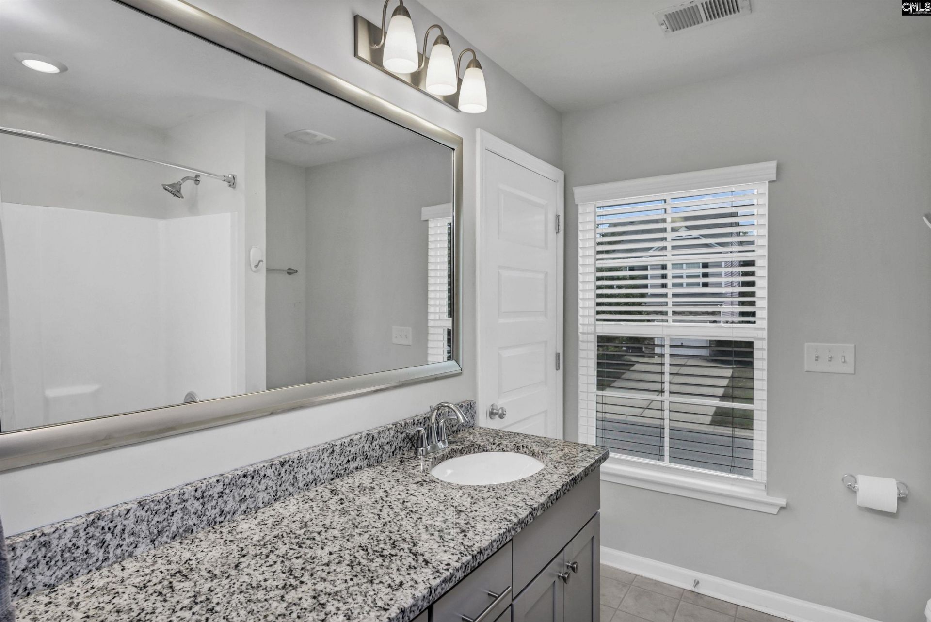 209 Northwood Street Photo 32
