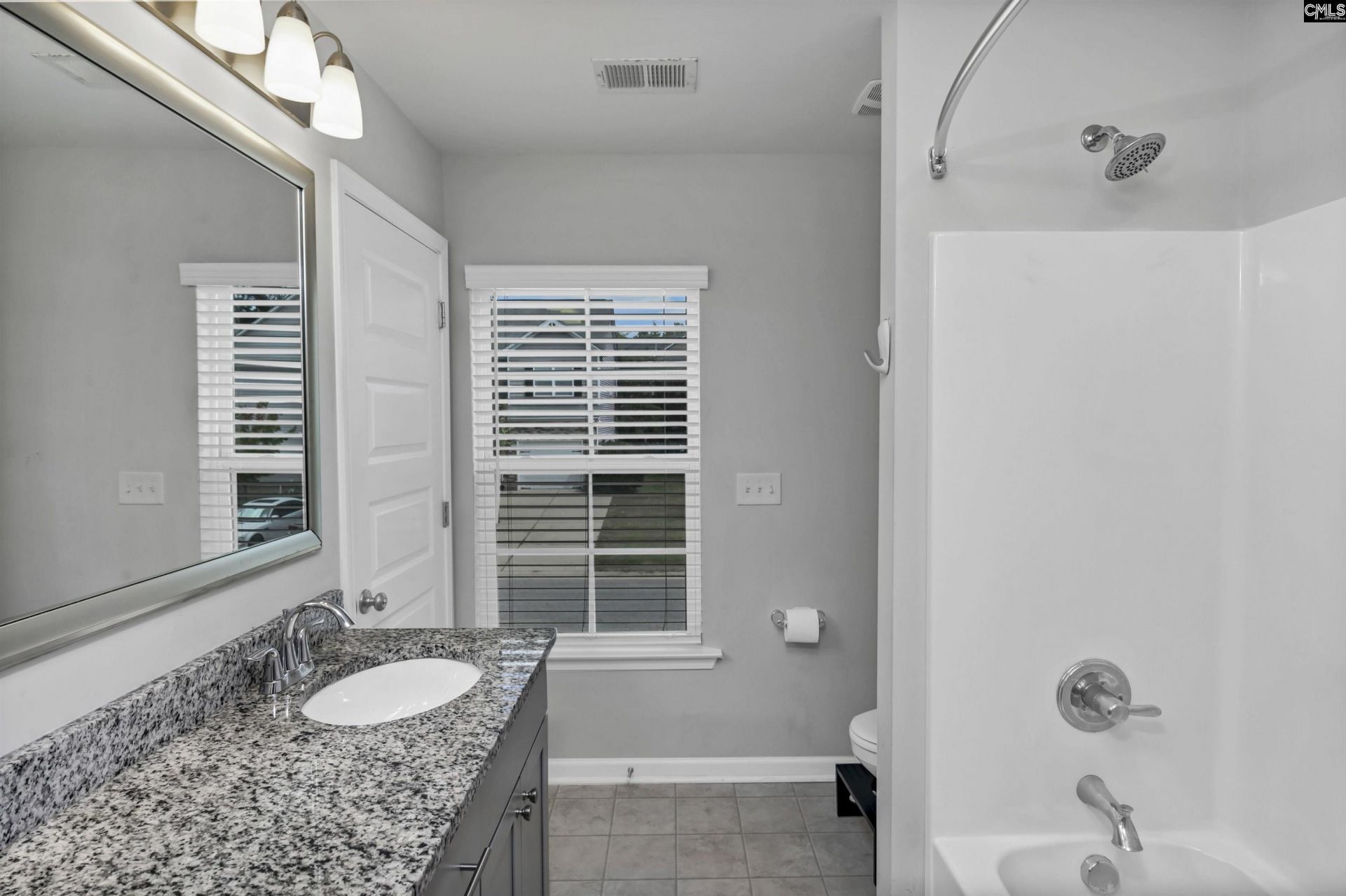 209 Northwood Street Photo 33
