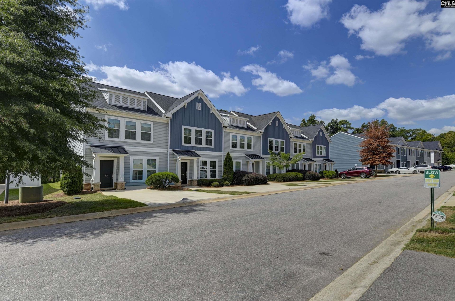 209 Northwood Street Photo 4
