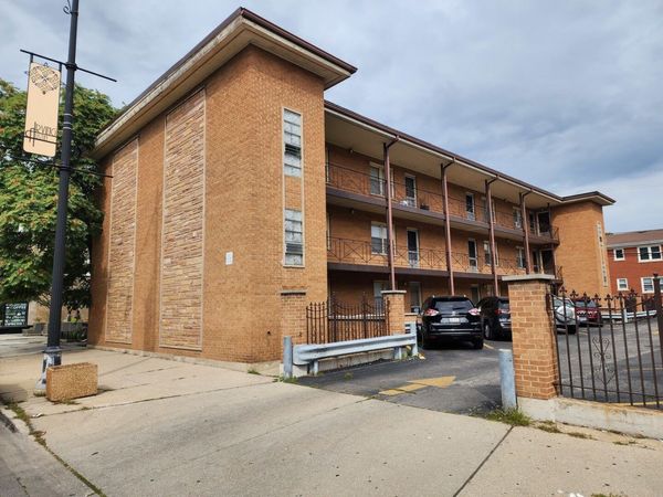 6024 W Irving Park Road , Unit C4, Chicago, IL 60634