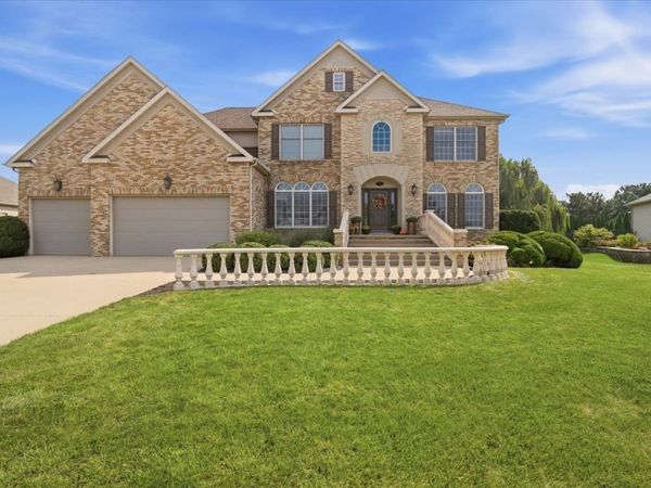 3 Lavender Lane, Bloomington, IL 61704