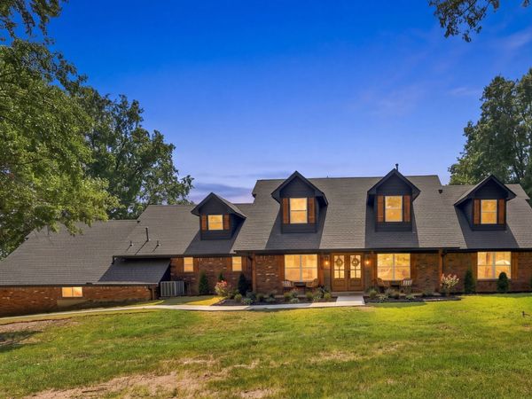 8202 E 485 Road E, Claremore, OK 74019