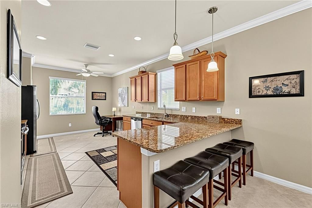 3500 Dandolo Cir, Cape Coral, FL 33909 Photo