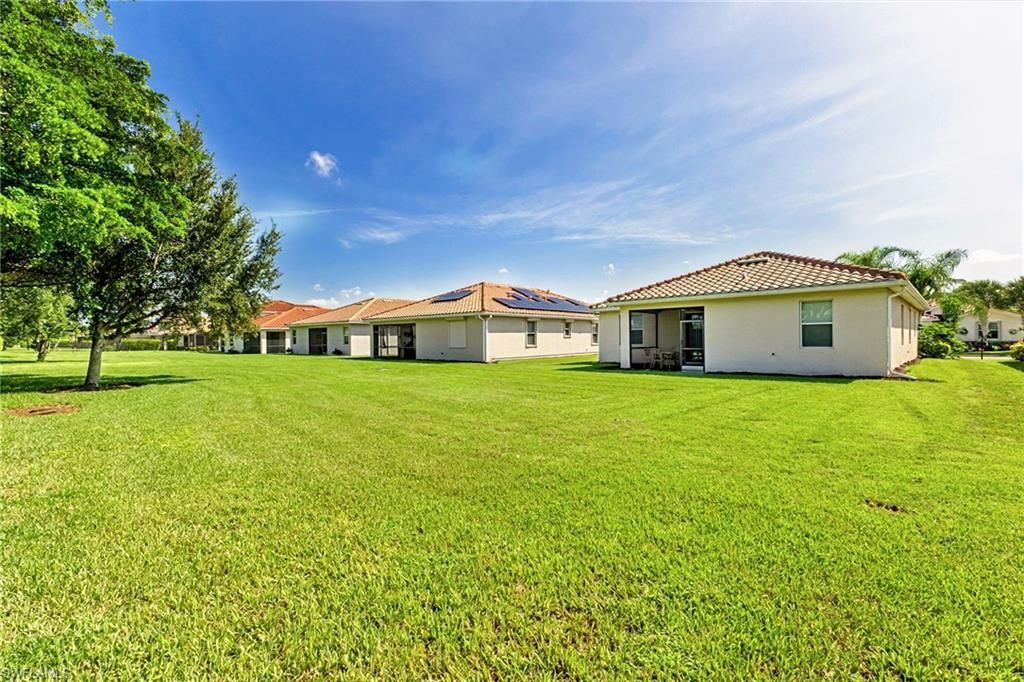 3500 Dandolo Cir, Cape Coral, FL 33909 Photo