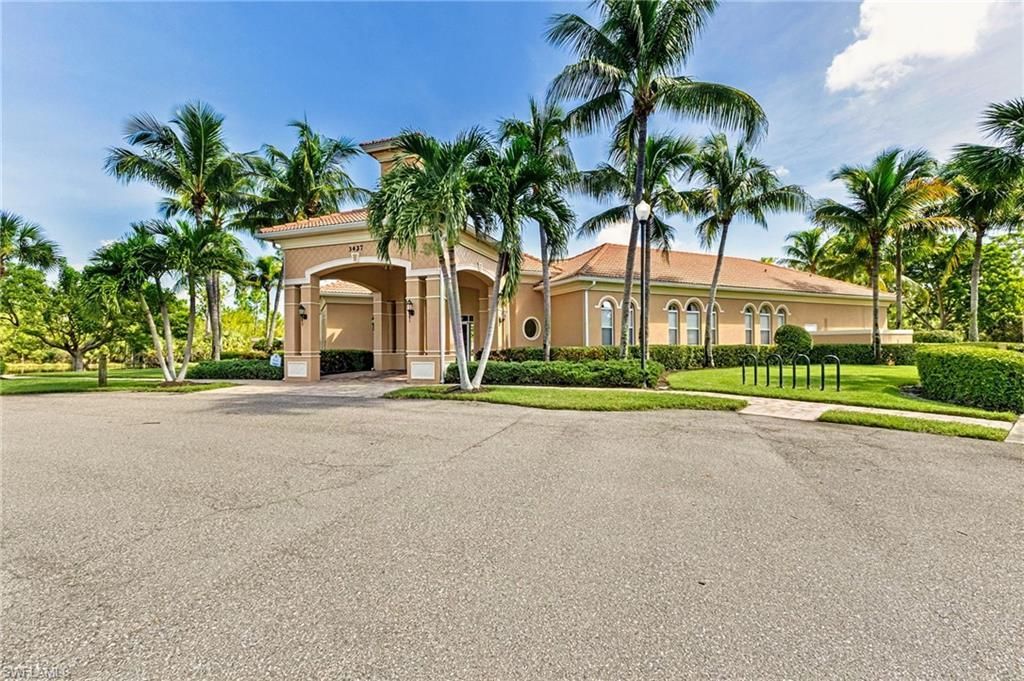 3500 Dandolo Cir, Cape Coral, FL 33909 Photo