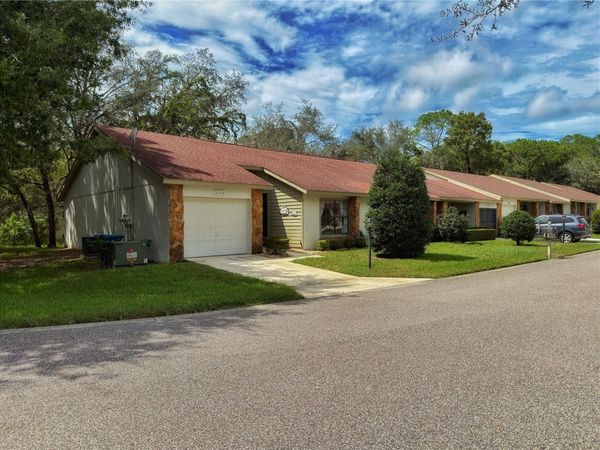 2310 WYNDAM DRIVE , SPRING HILL, FL 34606