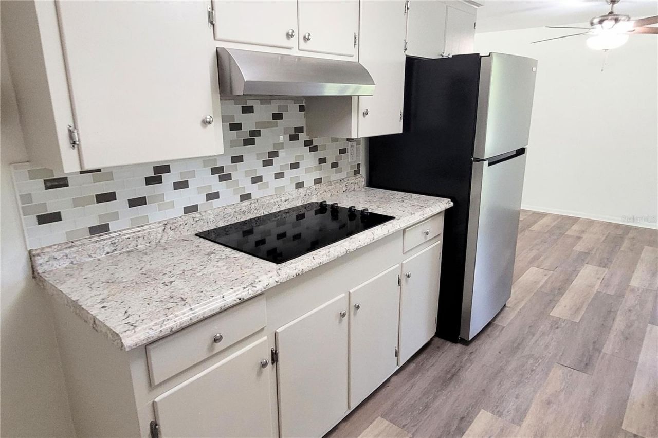2975 Louise Street, Sarasota, FL 34237 Photo