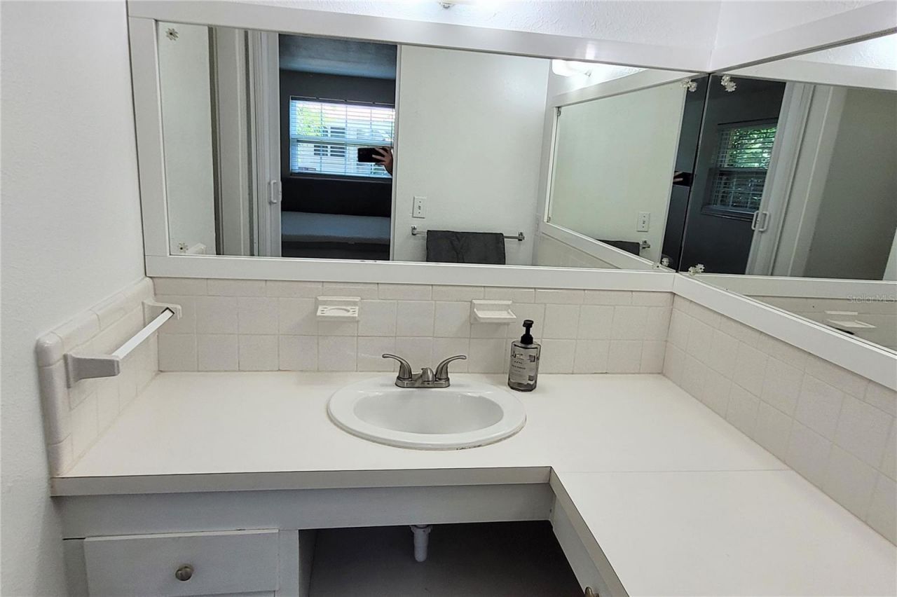 2975 Louise Street, Sarasota, FL 34237 Photo