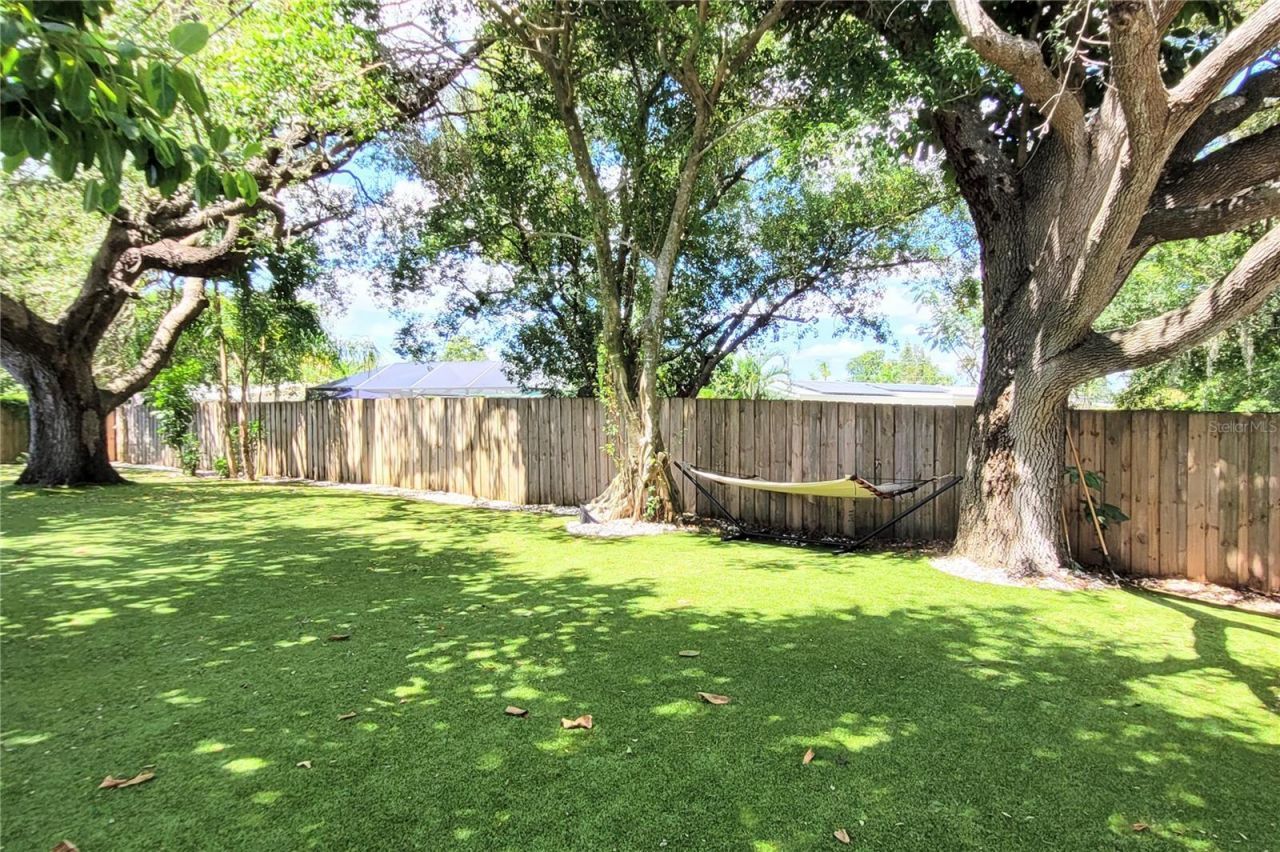 2975 Louise Street, Sarasota, FL 34237 Photo