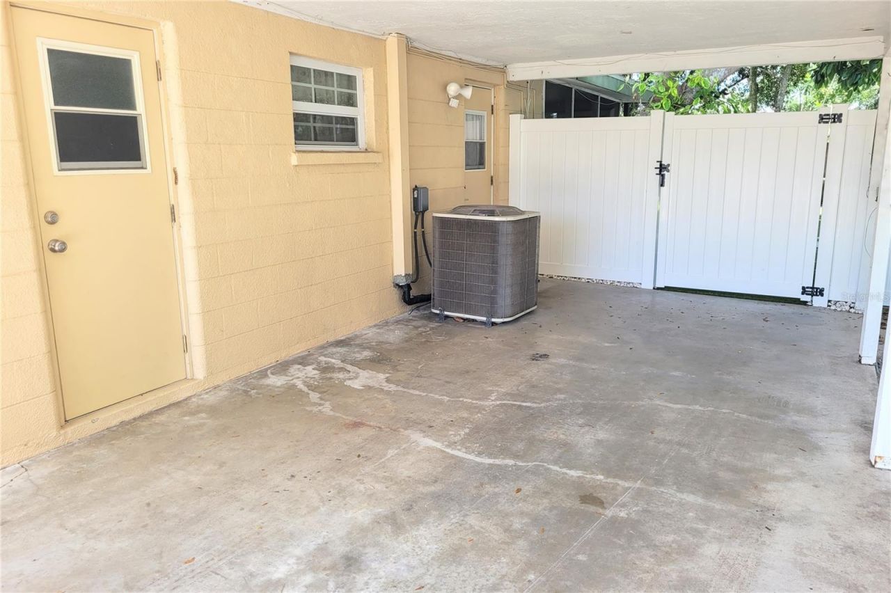2975 Louise Street, Sarasota, FL 34237 Photo