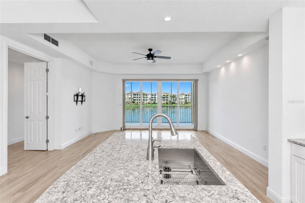 10530 Boardwalk Loop, Unit 202, Bradenton, FL 34202 Photo