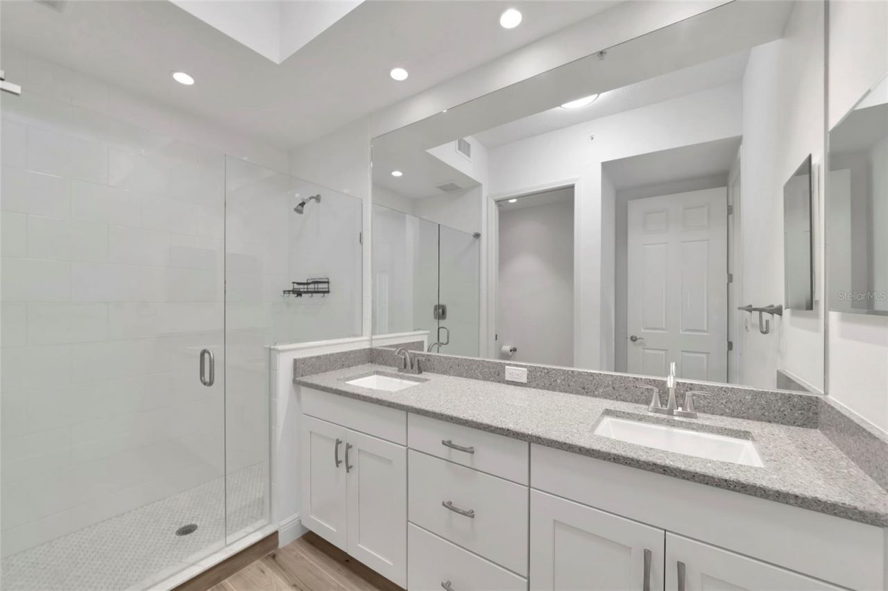 10530 Boardwalk Loop, Unit 202, Bradenton, FL 34202 Photo