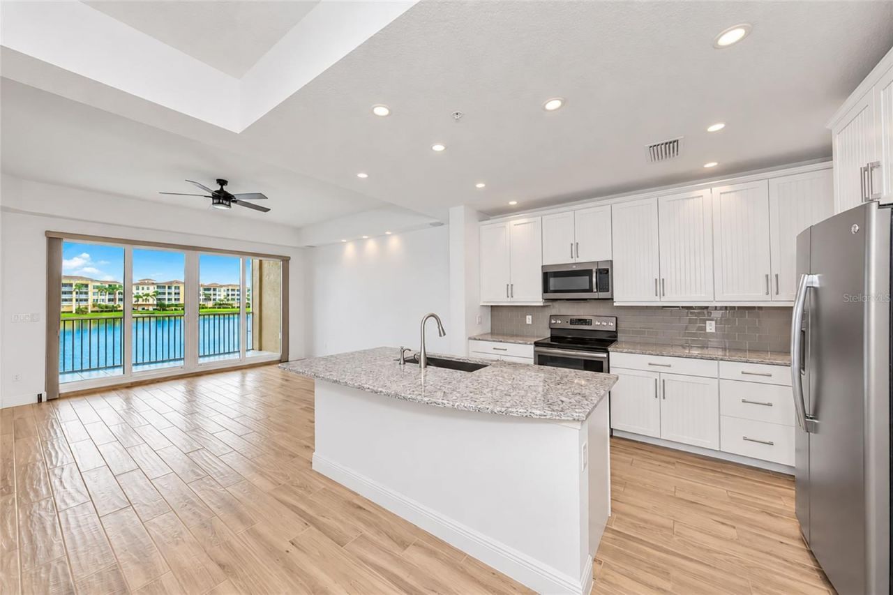 10530 Boardwalk Loop, Unit 202, Bradenton, FL 34202 Photo