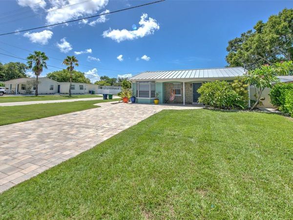 4502 W PEARL AVENUE , TAMPA, FL 33611