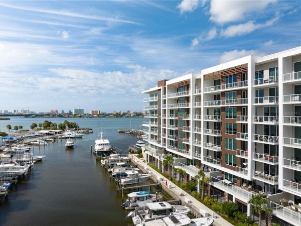 920 N OSCEOLA AVENUE , Unit 201, CLEARWATER, FL 33755