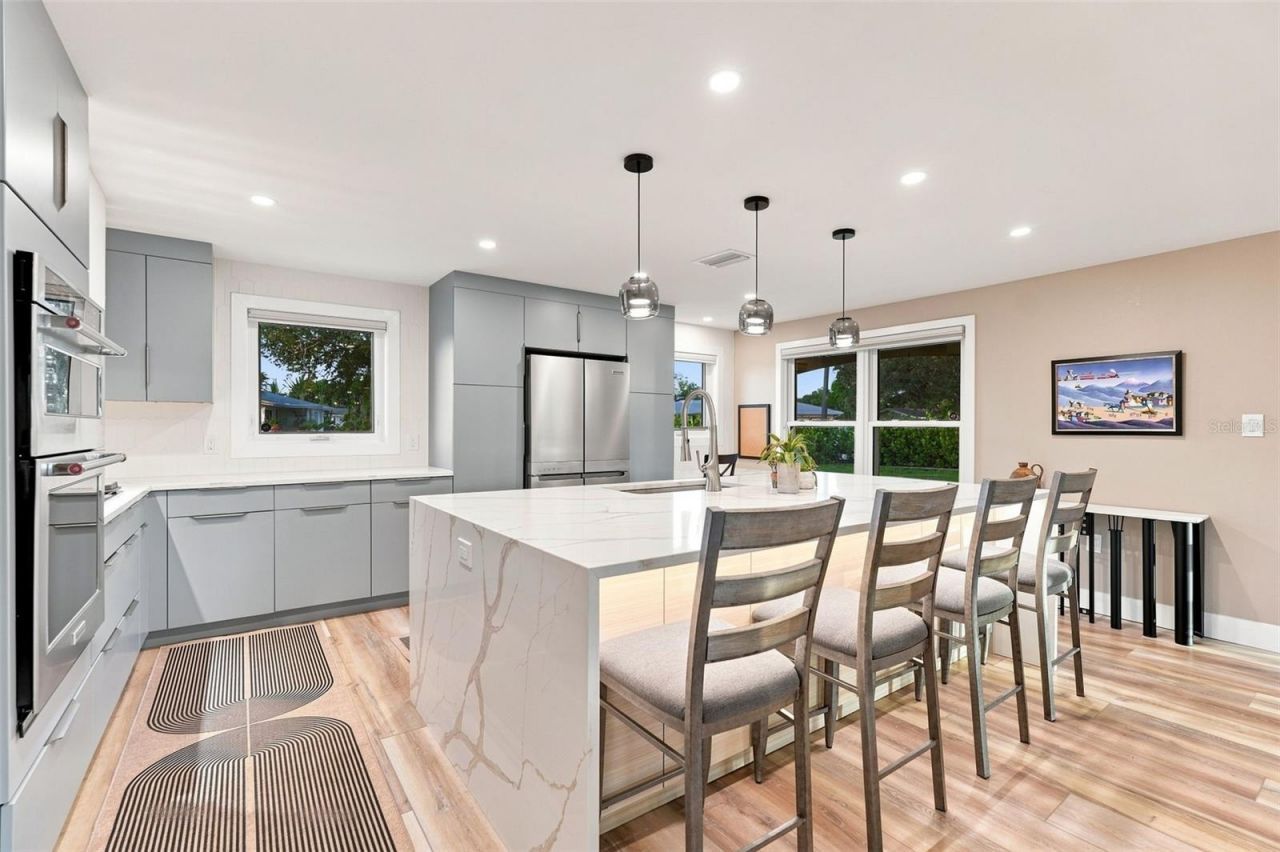 2303 Constitution Boulevard, Sarasota, FL 34231 Photo
