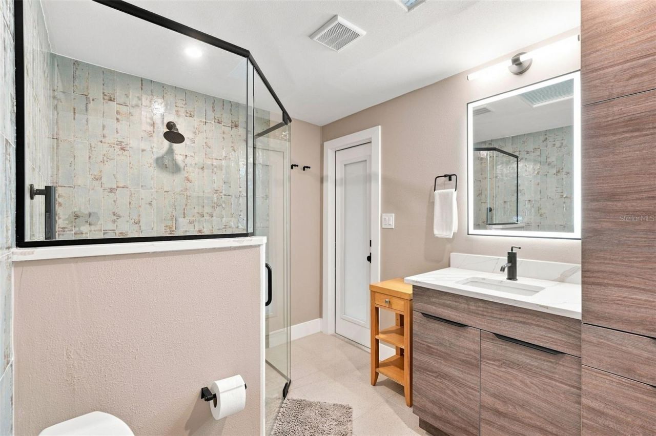 2303 Constitution Boulevard, Sarasota, FL 34231 Photo
