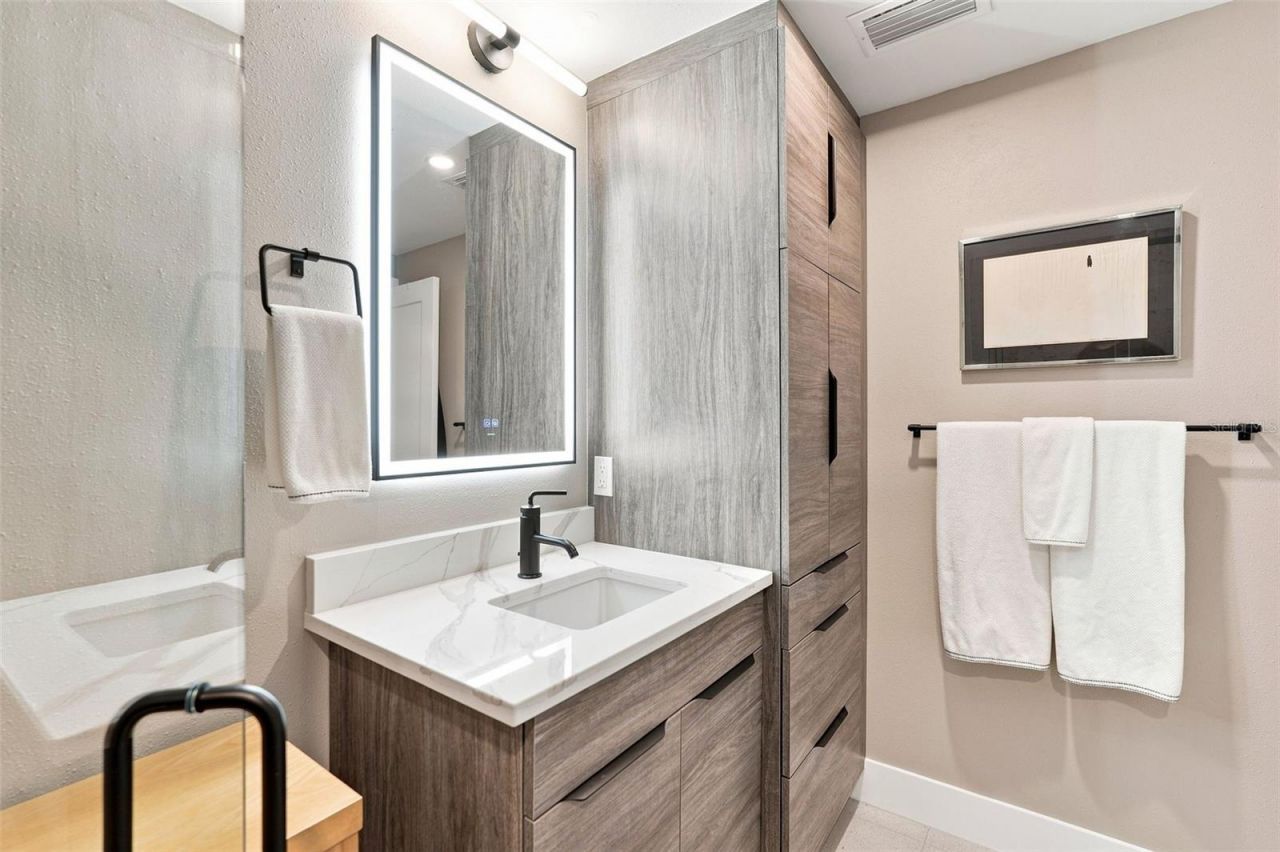 2303 Constitution Boulevard, Sarasota, FL 34231 Photo