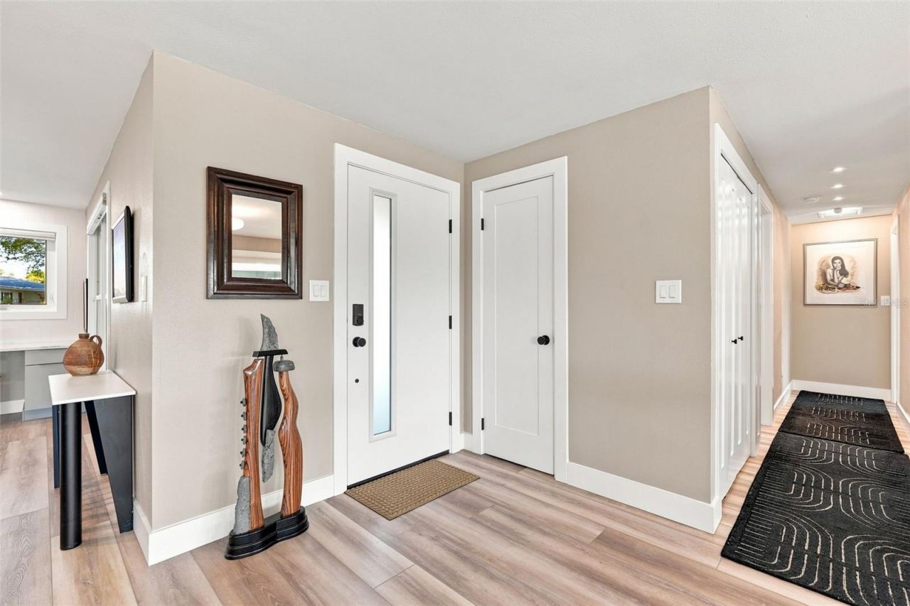 2303 Constitution Boulevard, Sarasota, FL 34231 Photo