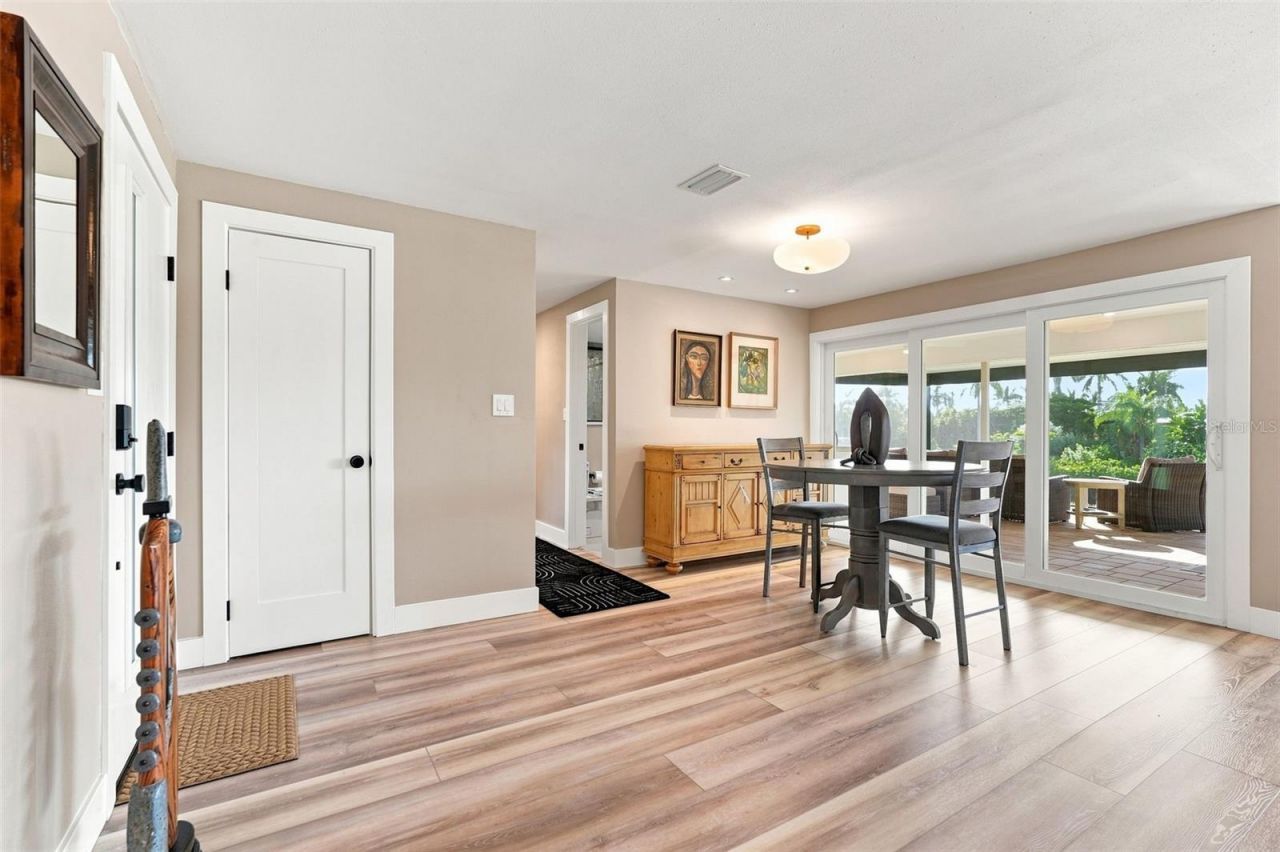 2303 Constitution Boulevard, Sarasota, FL 34231 Photo